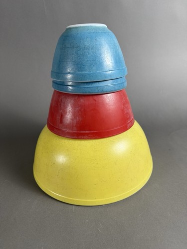 Vintage pyrex primary - vintage, colors