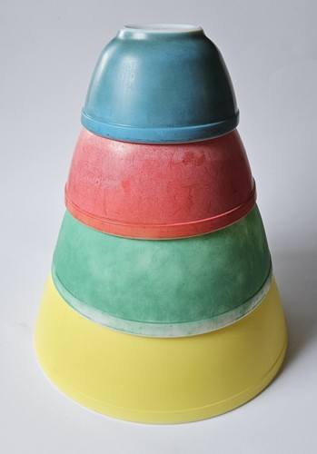 Vintage pyrex nesting mixing - nesting,