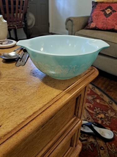 Pyrex 442 amish butterprint - pyrex,