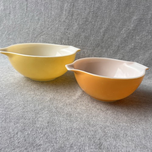 Vintage pyrex nesting - nesting, bowls